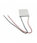 Celula Termoelectrica con efecto Peltier y con cable TEC1-07108HT. Tensión Maxima: 8.5V. Medida 3cm ancho x 3cm alto